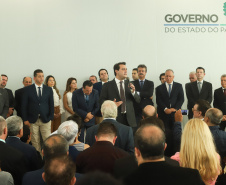 O governador Carlos Massa Ratinho Junior  deu posse, em cerimônia no Palácio Iguaçu, ao secretário de Estado do Desenvolvimento Sustentável e Turismo, Marcio Nunes, e aos presidentes das autarquias vinculadas à pasta. Foram empossados os presidentes do Instituto Água e Terra, Everton Souza; do Simepar, Eduardo Alvin; da Paraná Desenvolvimento, Eduardo Bekin; e da Paraná Turismo, João Jacob Mehl.  -  Curitiba, 12/02/2019  -  Foto: Rodrigo Félix Leal/ANPr