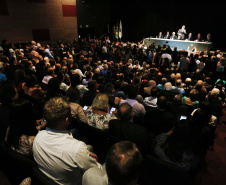 O governador Carlos Massa Ratinho Junior, dá posse a Ney Leprevost na pasta da secretaria da Justiça, Família e Trabalho.Curitiba, 12-02-19.Foto: Arnaldo Alves / ANPr.
