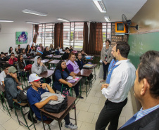 O secretário de Educação Renato Feder em visita na Escola Estadual São Cristóvão no início do ano letivo. Curitiba, 14/02/2019 -  Foto: Geraldo Bubniak/ANPr