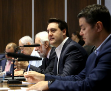 Reunião de secretariado, a pedido do governador Carlos Massa Ratinho Junior, a Controladoria Geral do Estado (GGE) editou uma resolução e solicitou a todos os secretários de Estado a divulgação das suas respectivas agendas nos portais institucionais das pastas. O objetivo é disponibilizar a ferramenta para consulta pública até o começo de março. Curitiba,19/02/2019 Foto:Jaelson Lucas / ANPr