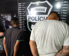 O Centro de Operações Policiais Especiais (Cope), da Polícia Civil do Paraná, prendeu nesta terça-feira (19) Leonardo de Sena, 24 anos, suspeito de assaltar uma joalheria do Shopping Mueller, de Curitiba. O rapaz, que é foragido da prisão, foi encontrado pelos policiais no bairro Sitio Cercado, menos de 24 horas após o assalto. -  Curitiba, 20/02/2019  -  Foto: Divulgação SESP