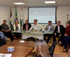 A Secretaria de Estado da Saúde em Curitiba, uma reunião para alinhamento das estratégias de controle da febre amarela. Além do Paraná, participam representantes de Santa Catarina, Rio Grande do Sul e de São Paulo, além do Ministério da Saúde e da Organização Panamericana de Saúde (Opas), com o apoio do Conselho Nacional de Secretários da Saúde. -  Curitiba, 21/02/2019  -  Foto: Divulgação SESA