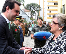 O governador Carlos Massa Ratinho Junior particip da cerimônia que comemora o 74º aniversário da tomada de Monte Castelo, na Itália, pela Força Expedicionária Brasileira, na Segunda Guerra Mundial. Foto: Gilson Abreu/ANPr