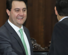 O governador Carlos Massa Ratinho Junior participa da solenidade que formaliza a Força-Tarefa Infância Segura de Prevenção e Combate a Crimes Contra a Criança, nesta quinta-feira (21) no Palácio da Justiça.    Curitiba, 21/02/2019 -  Foto:  Rodrigo Félix Leal/ANPr