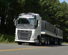 Caminhões Volvo.  -  Curitiba, 21/02/2019  -  Foto: Divulgação Volvo