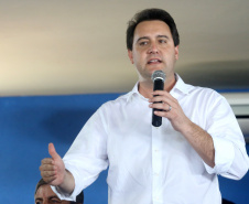 Governador Carlos Massa Ratinho Júnior participa da posse da nova diretoria da Associação dos Municípios do Norte Pioneiro (Amunorpi). O prefeito de Pinhalão, Sérgio Rodrigues é o presidente da Associação.  -  Pinhalão, 22/01/2019  -  Foto: Jaelson Lucas/ANPr