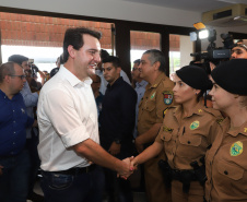 O governador Carlos Massa Ratinho Jr entregou nesta sexta(22) novas viaturas, aparelhos etolométricos e coletes balísticos às unidades da Polícia Militar que pertencem ao 2 Comando Regional - Londrina e região. Londrina,22/02/2019 -  Foto: Rodrigo Félix Leal/ANPr