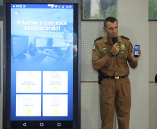 O governador Carlos Massa Ratinho Jr entregou nesta sexta(22) novas viaturas, aparelhos etolométricos e coletes balísticos às unidades da Polícia Militar que pertencem ao 2 Comando Regional - Londrina e região. Londrina,22/02/2019 -  Foto: Rodrigo Félix Leal/ANPr