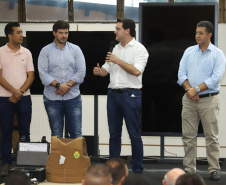 O governador Carlos Massa Ratinho Jr entregou nesta sexta(22) novas viaturas, aparelhos etolométricos e coletes balísticos às unidades da Polícia Militar que pertencem ao 2 Comando Regional - Londrina e região. Londrina,22/02/2019 -  Foto: Rodrigo Félix Leal/ANPr