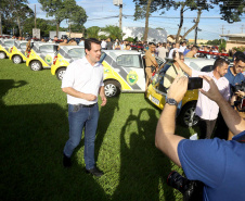 O governador Carlos Massa Ratinho Jr entregou nesta sexta(22) novas viaturas, aparelhos etolométricos e coletes balísticos às unidades da Polícia Militar que pertencem ao 2 Comando Regional - Londrina e região. Londrina,22/02/2019 Foto:Jaelson Lucas / ANPr