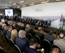O governador em exercício Darci Piana participou nesta terça-feira (26), em Foz do Iguaçu, da cerimônia de posse do novo diretor-geral brasileiro da Itaipu Binacional, general Joaquim Silva e Luna, com as presenças do Presidente Jair Bolsonaro e do presidente do Paraguai, Mario Abdo Benítez; dos ministros almirante Bento Albuquerque, de Minas e Energia e Ernesto Araújo, de Relações Exteriores  - Foz do Iguaçu, 26/02/2019 - Foto: Arnaldo Alves/ANPr