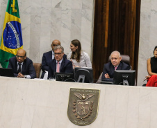 O secretário Renê Garcia Junior, de Estado da Fazenda (SEFA), participa nesta quarta-feira (27), de uma audiência pública  na Assembleia Legislativa do Paraná (ALEP), para apresentação dos dados do Governo relativos ao cumprimento das metas fiscais do terceiro quadrimestre de 2018.  Curitiba, 27/02/2019 -  Foto: Geraldo Bubniak/ANPr