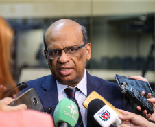 O secretário Renê Garcia Junior, de Estado da Fazenda (SEFA), participa nesta quarta-feira (27), de uma audiência pública  na Assembleia Legislativa do Paraná (ALEP), para apresentação dos dados do Governo relativos ao cumprimento das metas fiscais do terceiro quadrimestre de 2018.  Curitiba, 27/02/2019 -  Foto: Geraldo Bubniak/ANPr