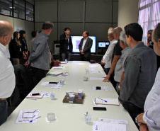 primeira reunião gerencial do secretário do Desenvolvimento Urbano, João Carlos Ortega, com dirigentes da Paraná Edificações (Pred). Pela proposta de reforma administrativa do Governo do Estado, que já tramita na Assembleia Legislativa, a Paraná Edificações vai compor o conjunto de órgãos vinculados à Secretaria do Desenvolvimento Urbano.  -  Curitiba, 27/02/2019  -  Foto: Divulgação SEDU