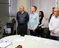 primeira reunião gerencial do secretário do Desenvolvimento Urbano, João Carlos Ortega, com dirigentes da Paraná Edificações (Pred). Pela proposta de reforma administrativa do Governo do Estado, que já tramita na Assembleia Legislativa, a Paraná Edificações vai compor o conjunto de órgãos vinculados à Secretaria do Desenvolvimento Urbano.  -  Curitiba, 27/02/2019  -  Foto: Divulgação SEDU