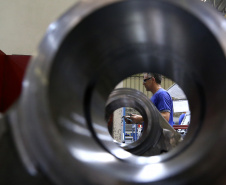 O Paraná abriu 9.145 novas vagas no mercado formal de trabalho em janeiro. Este saldo equivale a 26,6% do total de 34.313 postos de trabalho criados no País. Os dados são do Cadastro Geral de Empregados e Desempregados (Caged), divulgados nesta quinta-feira (28) pela Secretaria Especial de Previdência e Trabalho do Ministério da Economia.Foto: Gilson Abreu/ANPr