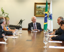 O governador em exercício Darci Piana recebe o presidente da Paraná Turismo, João Jacob Mehl  e representantes do G5 nesta quinta-feira (7) no Palácio Iguaçu.   Curitiba, 07/03/2019 -  Foto: Geraldo Bubniak/ANPr
