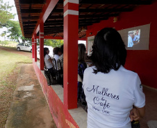 Reunião sobre comercialização com o grupo de Japira  -  Foto: Emater