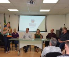Assistir a mulher em todas as fases da vida, com ações e programas específicos de cuidado, orientação e prevenção