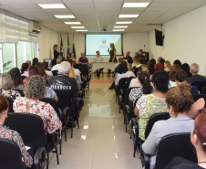 Assistir a mulher em todas as fases da vida, com ações e programas específicos de cuidado, orientação e prevenção