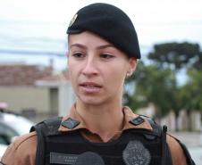 O 12º Batalhão da Polícia Militar do Paraná decidiu manter o efetivo que atende a área central de Curitiba exclusivamente feminino, nesta sexta-feira, 8 de Março
