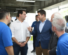 O governador Carlos Massa Ratinho Junior empossa a nova diretoria do Instituto de Tecnologia do Paraná (Tecpar). Tomam posse como diretor-presidente do Tecpar, Fabio Cammarota; diretora comercial, Danielle Portela; o diretor de Desenvolvimento Tecnológico e Inovação, Rafael Rodrigues; e diretor de Administração e Finanças, Arnaldo da Fonseca. Foto: Rodrigo Félix Leal/ANPr