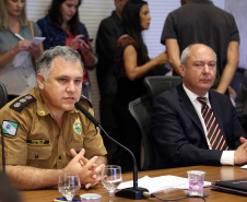 O balanço final da "Operação Verão" foi apresentado nesta quinta-feira (14), em reunião no Palácio Iguaçu, do governador Carlos Massa Ratinho Junior, o secretário da Segurança Pública e Administração Penitenciária, Luiz Felipe Carbonell, e representantes de todas as secretarias e órgãos envolvidos nas atividades..Foto de Gilson Abreu/ANPr - 14.03.2019