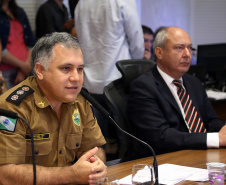 O balanço final da "Operação Verão" foi apresentado nesta quinta-feira (14), em reunião no Palácio Iguaçu, do governador Carlos Massa Ratinho Junior, o secretário da Segurança Pública e Administração Penitenciária, Luiz Felipe Carbonell, e representantes de todas as secretarias e órgãos envolvidos nas atividades..Foto de Gilson Abreu/ANPr - 14.03.2019
