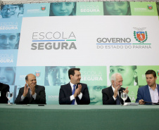 O governador Carlos Massa Ratinho Junior lançou nesta sexta-feira (15) o programa Escola Segura, que prevê uma série de medidas preventivas e protetivas de segurança que serão executadas na rede estadual de ensino. Curitiba,15/03/2019 Foto: Jaelson Lucas / ANPr