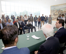O governador Carlos Massa Ratinho Junior lançou nesta sexta-feira (15) o programa Escola Segura, que prevê uma série de medidas preventivas e protetivas de segurança que serão executadas na rede estadual de ensino. Curitiba,15/03/2019 Foto: Jaelson Lucas / ANPr