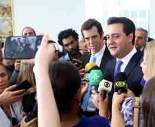 O governador Carlos Massa Ratinho Junior lançou nesta sexta-feira (15) o programa Escola Segura, que prevê uma série de medidas preventivas e protetivas de segurança que serão executadas na rede estadual de ensino. Curitiba,15/03/2019 Foto: Jaelson Lucas / ANPr
