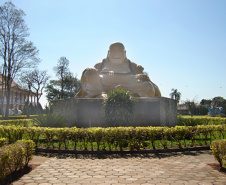 Templo Budista Chen Tien, em Foz do Iguaçu. Foto: Érica Marrone Furini/Prefeitura de Foz do Iguaçu - http://www.pmfi.pr.gov.br/turismo/?idMenu=1233