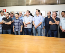 O governador Carlos Massa Ratinho Junior confirmou neste sábado (16) investimentos de R$ 2,82 milhões em obras e compra de máquinas e veículos para oito municípios da região Noroeste do Estado. Foram assinadas, na ExpoParanavaí, um dos principais eventos do agronegócio do Paraná, autorizações e homologações.   -  Paranavaí, 16/03/2019  -  Foto: José Fernando Ogura/ANPr