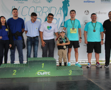 Em comemoração aos 67 anos do Batalhão de Polícia de Trânsito, 1,2 mil pessoas participaram da quarta edição da Corrida Solidária Provopar Estadual e BPTran neste domingo (17) em Curitiba. Os atletas, profissionais e amadores, correram 3 km, 5 km e 10 km em prol da solidariedade. Foto: Soldado Fernando Chauchuti/PMPR