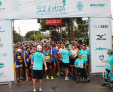 Em comemoração aos 67 anos do Batalhão de Polícia de Trânsito, 1,2 mil pessoas participaram da quarta edição da Corrida Solidária Provopar Estadual e BPTran neste domingo (17) em Curitiba. Os atletas, profissionais e amadores, correram 3 km, 5 km e 10 km em prol da solidariedade. Foto: Soldado Fernando Chauchuti/PMPR