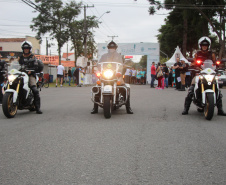 Em comemoração aos 67 anos do Batalhão de Polícia de Trânsito, 1,2 mil pessoas participaram da quarta edição da Corrida Solidária Provopar Estadual e BPTran neste domingo (17) em Curitiba. Os atletas, profissionais e amadores, correram 3 km, 5 km e 10 km em prol da solidariedade. Foto: Soldado Fernando Chauchuti/PMPR