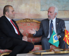 Vice-governador Darci Piana recebe o embaixador da República da Macedônia do Norte, Ivica Bocevski  -  Curitiba, 18/03/2019  - Foto: José Fernando Ogurta/ANPr