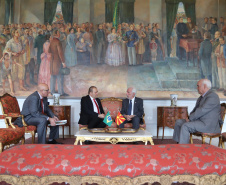 Vice-governador Darci Piana recebe o embaixador da República da Macedônia do Norte, Ivica Bocevski  -  Curitiba, 18/03/2019  - Foto: José Fernando Ogurta/ANPr