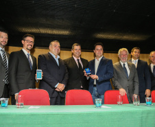 O governador Carlos Massa Ratinho Junior  lança o aplicativo Paraná Serviços no Auditório Mário Lobo em Curitiba nesta segunda-feira (18). Trata-se de uma solução inovadora do Governo do Paraná que facilitará a intermediação entre o contratante e o prestador autônomo de serviços.   Curitiba, 15/03/2019 -  Foto: Geraldo Bubniak/ANPr