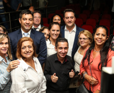 O governador Carlos Massa Ratinho Junior  lança o aplicativo Paraná Serviços no Auditório Mário Lobo em Curitiba nesta segunda-feira (18). Trata-se de uma solução inovadora do Governo do Paraná que facilitará a intermediação entre o contratante e o prestador autônomo de serviços.   Curitiba, 15/03/2019 -  Foto: Geraldo Bubniak/ANPr
