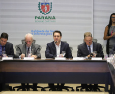 Governador Carlos Massa Ratinho Júnior coordena reunião com o secretariado  -  Curitiba, 19/03/2019  -  Foto: José Fernando Ogura/ANPr