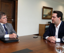 Governador Carlos Massa Ratinho Junior durante reunião com o secretário Nacional de Segurança Pública, general Guilherme Theóphilo e o secretário estadual da Segurança Pública e Administração Penitenciária, general Luiz Felipe Carbonell - Curitiba, 19/03/2019 - Foto Gilson Abreu/ANPr