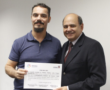 O secretário da Segurança Pública e Administração Penitenciária do Paraná, Luiz Felipe Carbonell, participou nesta quarta-feira (20) da solenidade de posse do novo presidente e dos novos conselheiros dos Conselho Estadual de Políticas Públicas sobre Drogas (Conesd) para o biênio 2019-2021.A cerimônia ocorreu na sede da secretaria, no Centro Cívico, em Curitiba.  -  Curitiba, 20/03/2019  -  Foto: Divulgação SESP