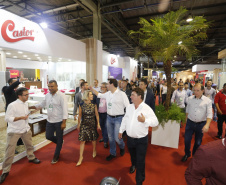 O governador Carlos Massa Ratinho Junior esteve nesta quarta-feira (20) na 12ª edição da Movelpar? Feira de Móveis do Paraná, em Arapongas, Norte do Estado, e destacou a importância da indústria moveleira para a economia paranaense.  -  Arapongas, 20/03/2019  -  Foto: Arnaldo Alves/ANPr