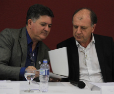 O secretário estadual do Desenvolvimento Urbano, João Carlos Ortega, empossou nesta quinta-feira (21) o secretário-executivo do Conselho Estadual das Cidades (ConCidades), Orlando Bonette. Foto: SEDU