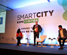 O superintendente executivo do Serviço Social Autônomo (Paranacidade), Álvaro Cabrini Junior, apresentou nesta sexta-feira (22) uma palestra no SmartCity , em Curitiba. Com o tema ?Cidades Circulares - Planejanfo Cidades Sustentáveis, Inovadoras e Inclusivas?  -  cURITIBA, 22/03/2019  -  fOTO: dIVULGAÇÃO sedu