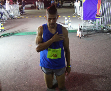 Corrida Noturna da PM tem mais de 500 participantes em Araucária (PR), na RMC. Foto: Soldado Fernando Chauchuti