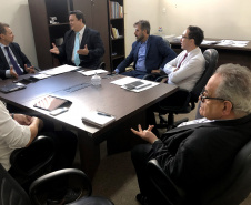 A  Controladoria Geral do Estado firmou um termo de cooperação técnica nesta segunda-feira (25) com a Junta Comercial do Paraná (Jucepar). O controlador-geral do Estado, Raul Siqueira e o presidente da Junta Comercial, Marcos Rigoni assinaram o termo  -  Curitiba, 25/03/2019  -  Foto: Divulgação Junta Comercial do Paraná