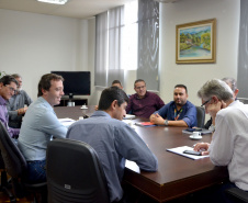 Produtores familiares do município de Cerro Azul, na Região Metropolitana de Curitiba, terão apoio do Governo do Estado para elevar o padrão da fruticultura, especialmente da tangerina ponkan