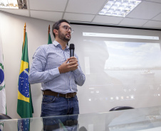 Os Portos do Paraná receberam nesta sexta-feira (29) os participantes do II Fórum Acidentes e Fatos da Navegação e a Cobertura P&I, que reúne a comunidade portuária para discutir questões de segurança na navegação, importância da prevenção e ações de resposta a emergências. Foto: Claudio Neves/APPA